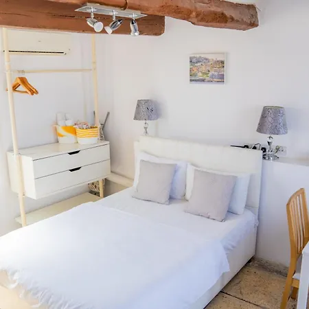Vallettastay Skyline Sea View Studio