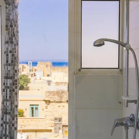 Апартаменты Vallettastay Skyline Sea View Studio