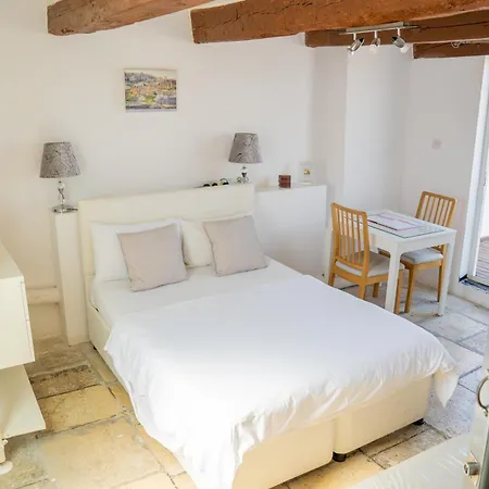 Апартаменты Vallettastay Skyline Sea View Studio Валетта